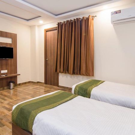 Hotel Treebo Trend Bipin International Lucknow Exterior foto