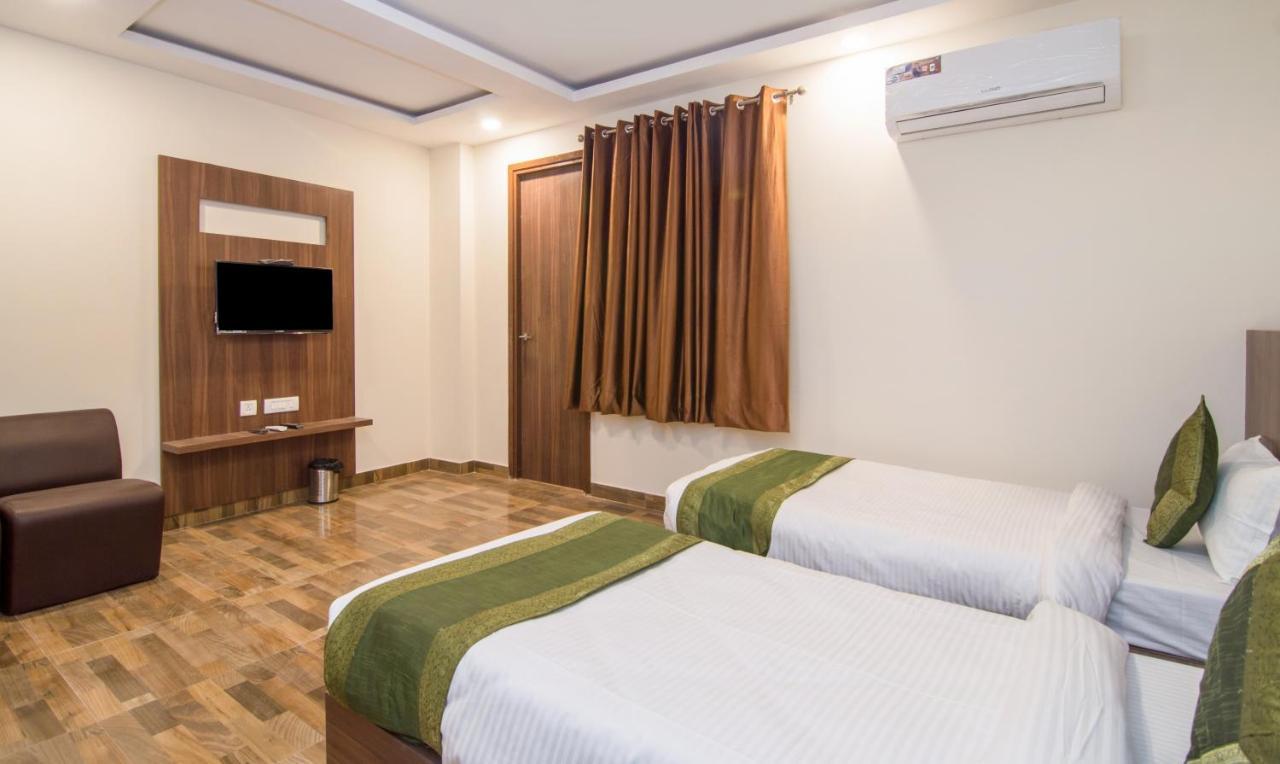 Hotel Treebo Trend Bipin International Lucknow Exterior foto