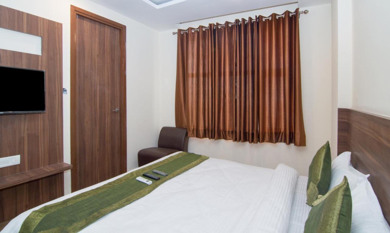 Hotel Treebo Trend Bipin International Lucknow Exterior foto