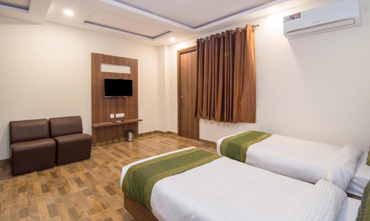 Hotel Treebo Trend Bipin International Lucknow Exterior foto