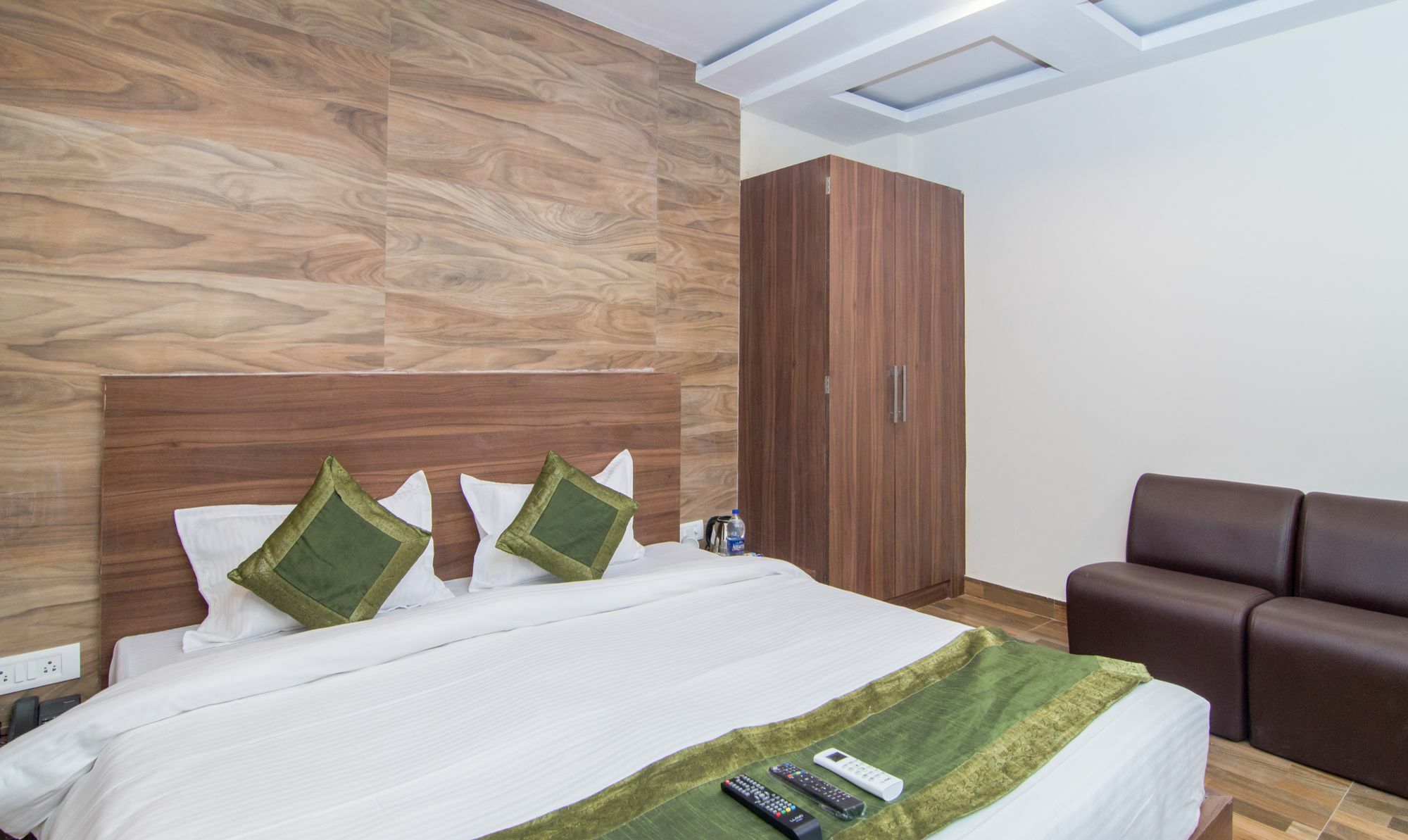 Hotel Treebo Trend Bipin International Lucknow Exterior foto